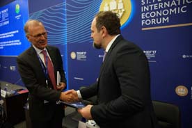 На ПМЭФ президент Carlsberg Group обсудил участие России в глобальной «зеленой» политике